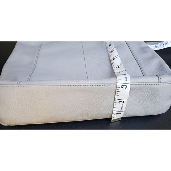 Tignanello Gray Leather Crossbody Shoulder Hand Bag Purse Several Compartments - Picture 10 of 12